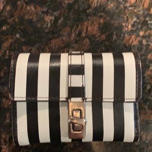 Small wallet with ID insert